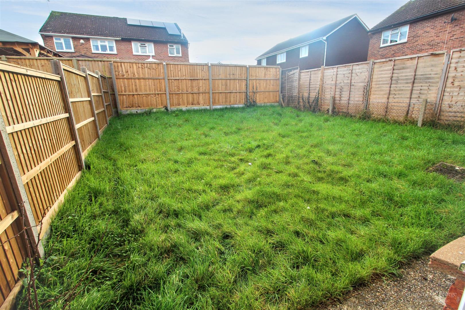Warley Rise, Tilehurst, Reading